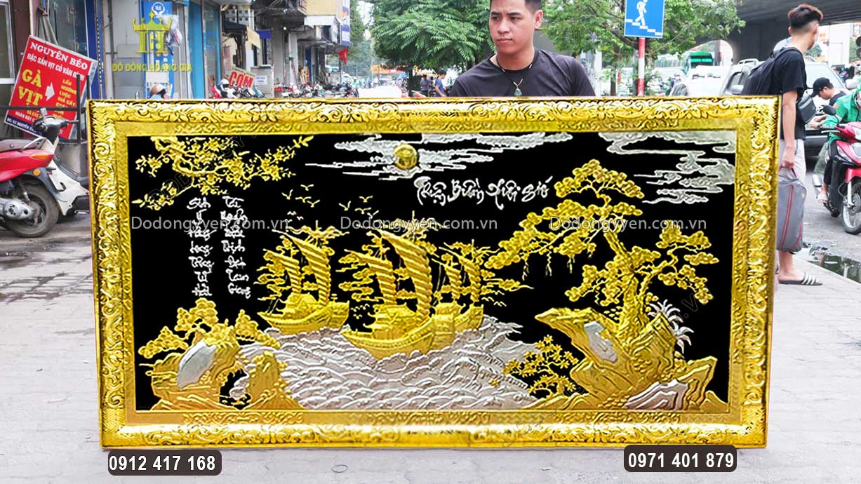 Khung tranh liền đồng v&agrave;ng v&ocirc; c&ugrave;ng chắc chắn